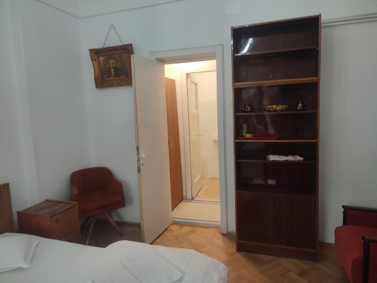 Iancu Apartments Boekarest Buitenkant foto