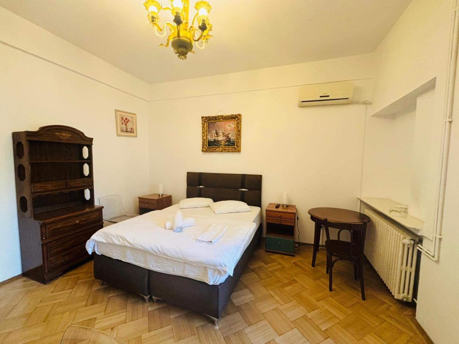 Iancu Apartments Boekarest Buitenkant foto