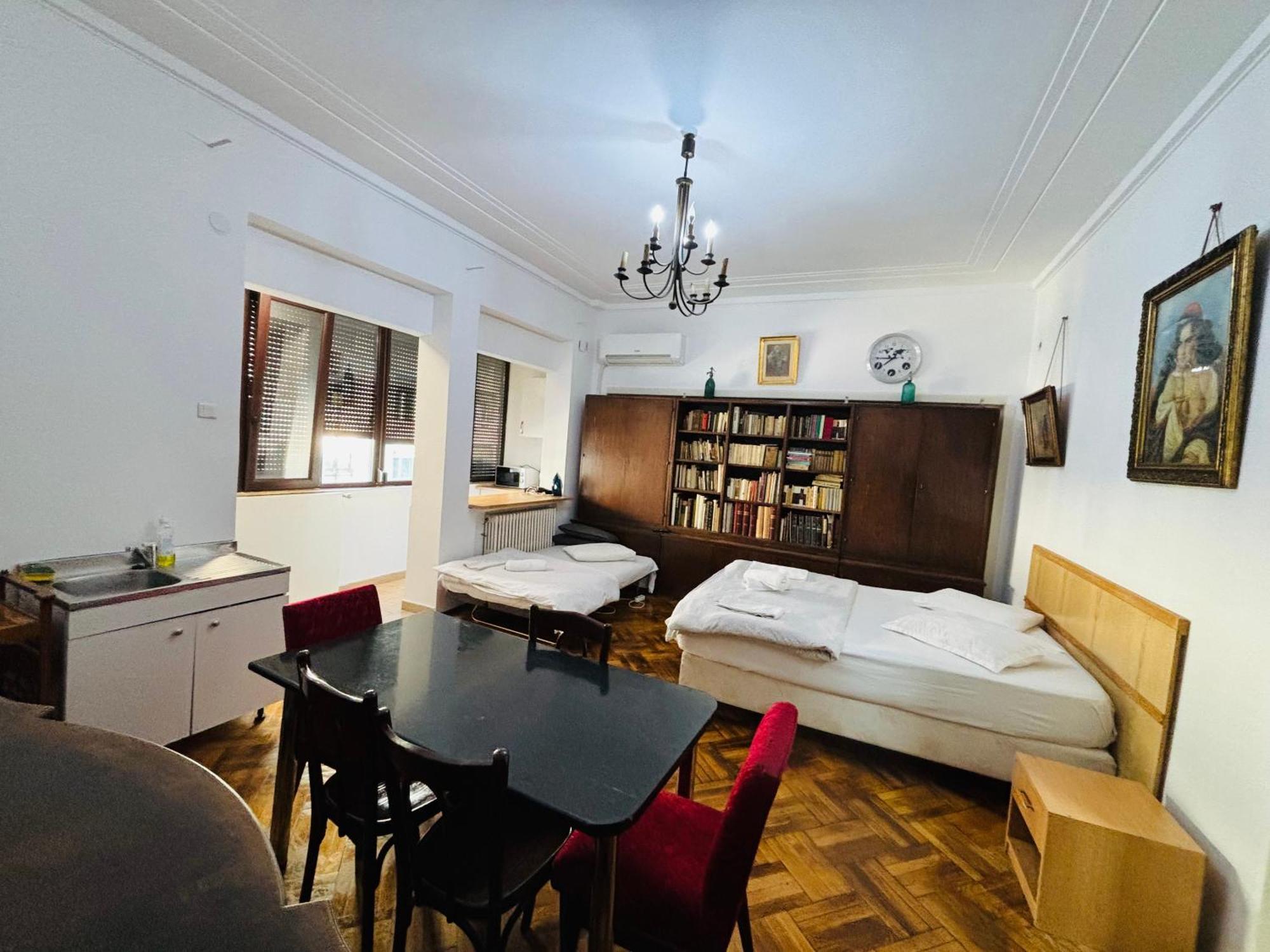 Iancu Apartments Boekarest Buitenkant foto