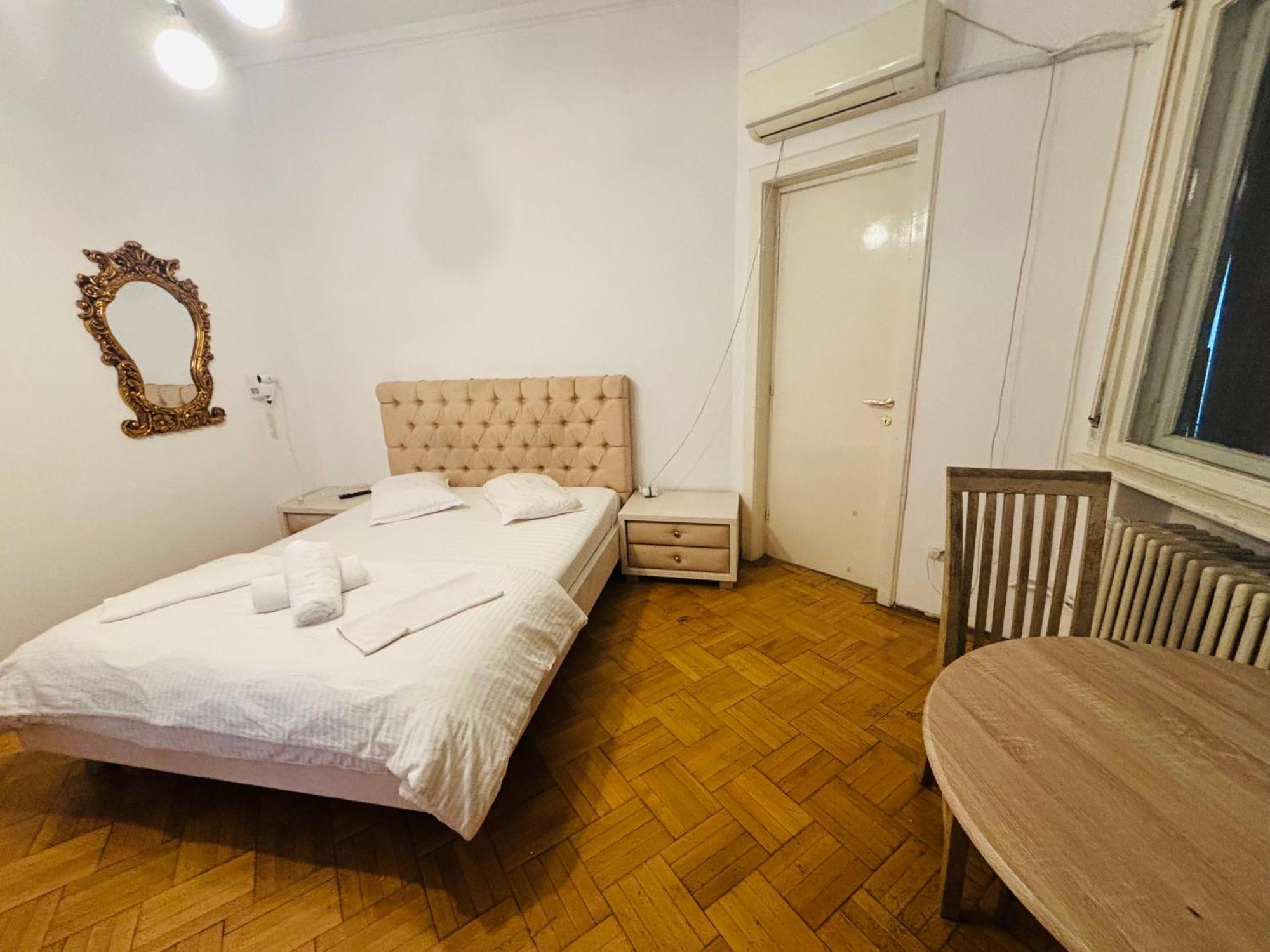 Iancu Apartments Boekarest Buitenkant foto