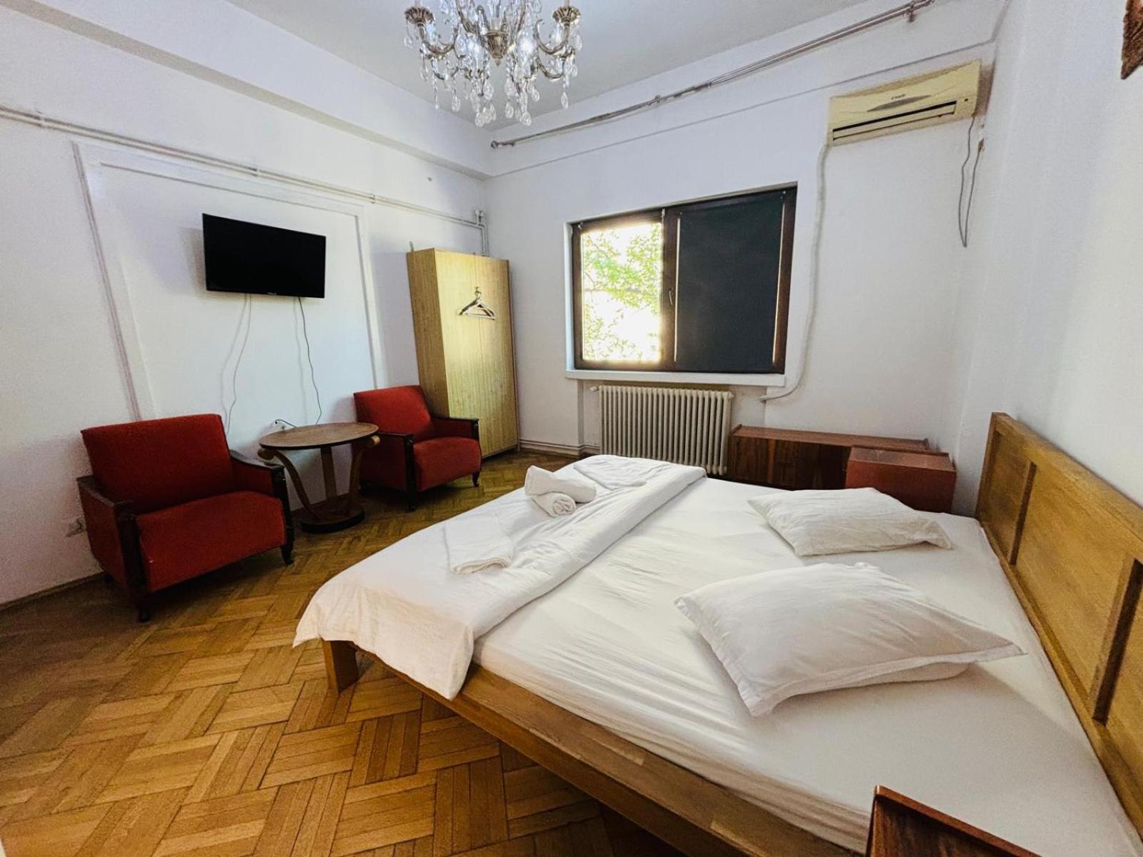 Iancu Apartments Boekarest Buitenkant foto