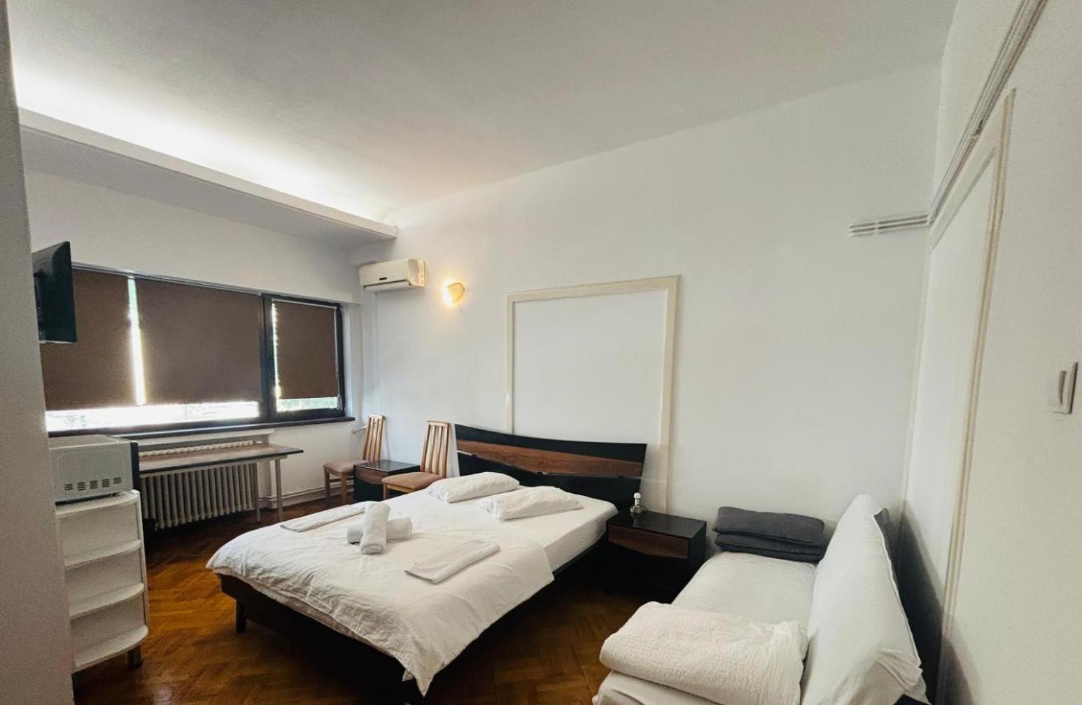 Iancu Apartments Boekarest Buitenkant foto